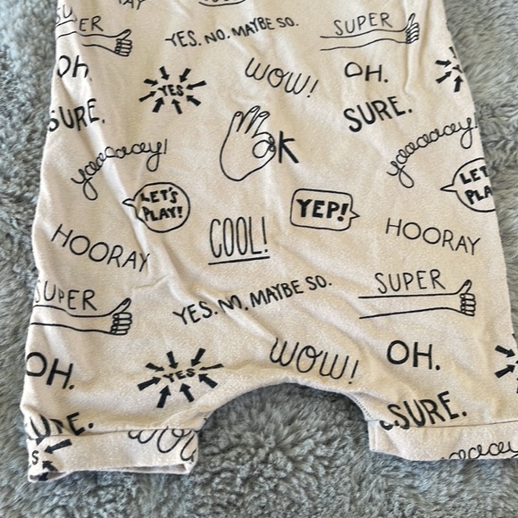 Rags to Raches Romper Sz 2T Short Bodysuit - Picture 3 of 4